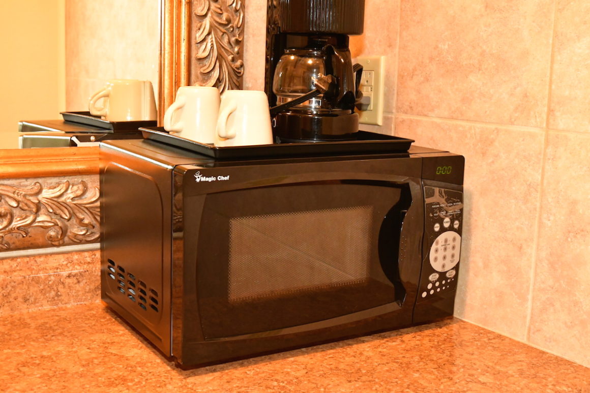 Microwave and coffee maker in Townsend hotel